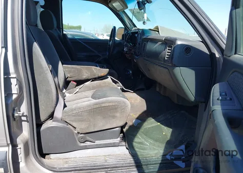 2004 Chevrolet Avalanche 1500 из США, поврежденный, VIN 3GNEC12T14G196002